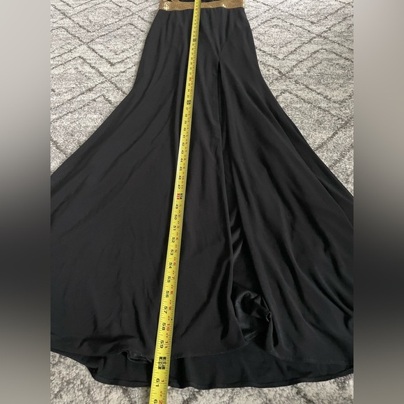 Mac Duggal Black and Gold Formal Gown - Picture 6 of 12